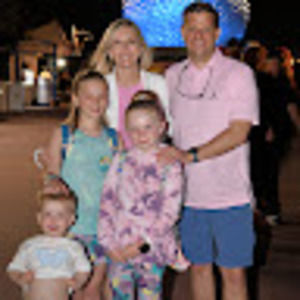 Meet your Posher, Lauren